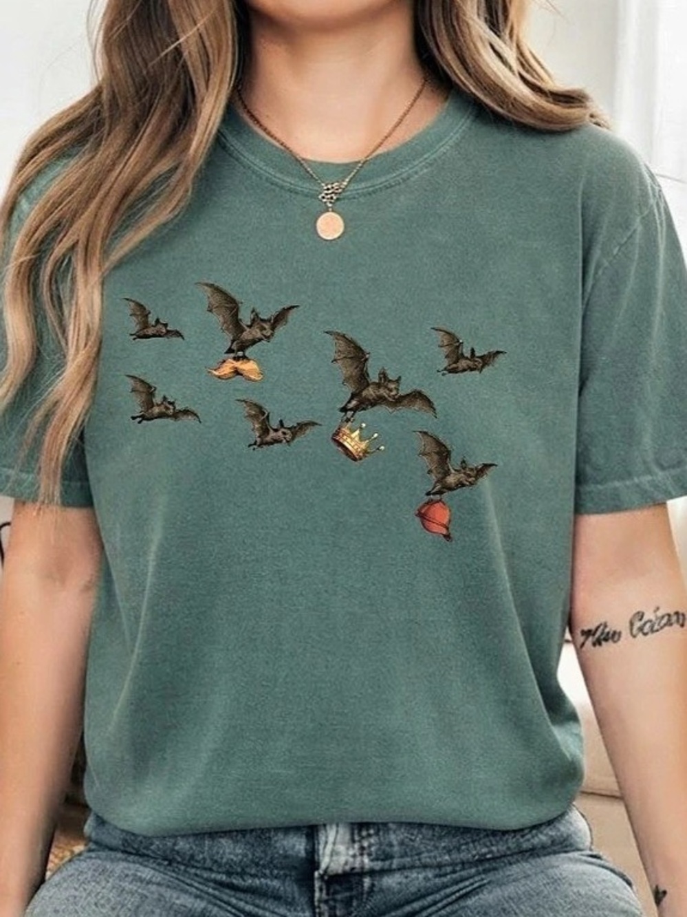 Gothic Cute Flying Bats Crown Mushroom Comfort Colors T-Shirt - Picture 2 of 3